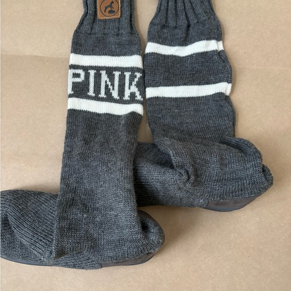 Victoria’s Secret Pink DOG SWEATER KNEE HIGH SOCK SLIPPER MUKLUK BOOT - Picture 3 of 9